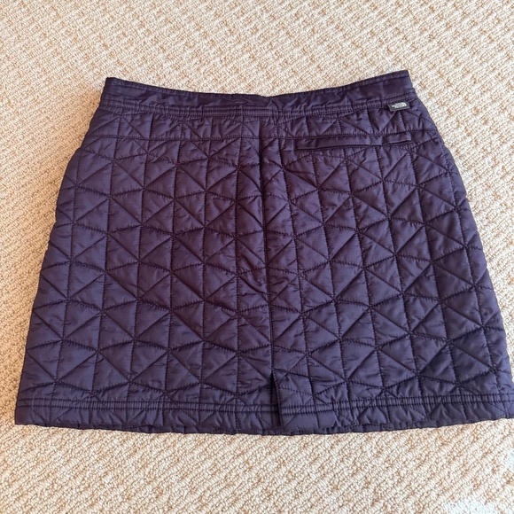 The North Face Women's Primaloft Quilted Skirt Size 4 - Picture 2 of 4